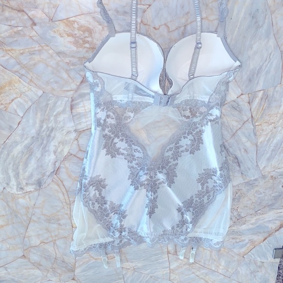 34B Stunning Floral Lace Mesh Bodysuit Teddy Corset Holiday Collection Rare - Picture 10 of 14